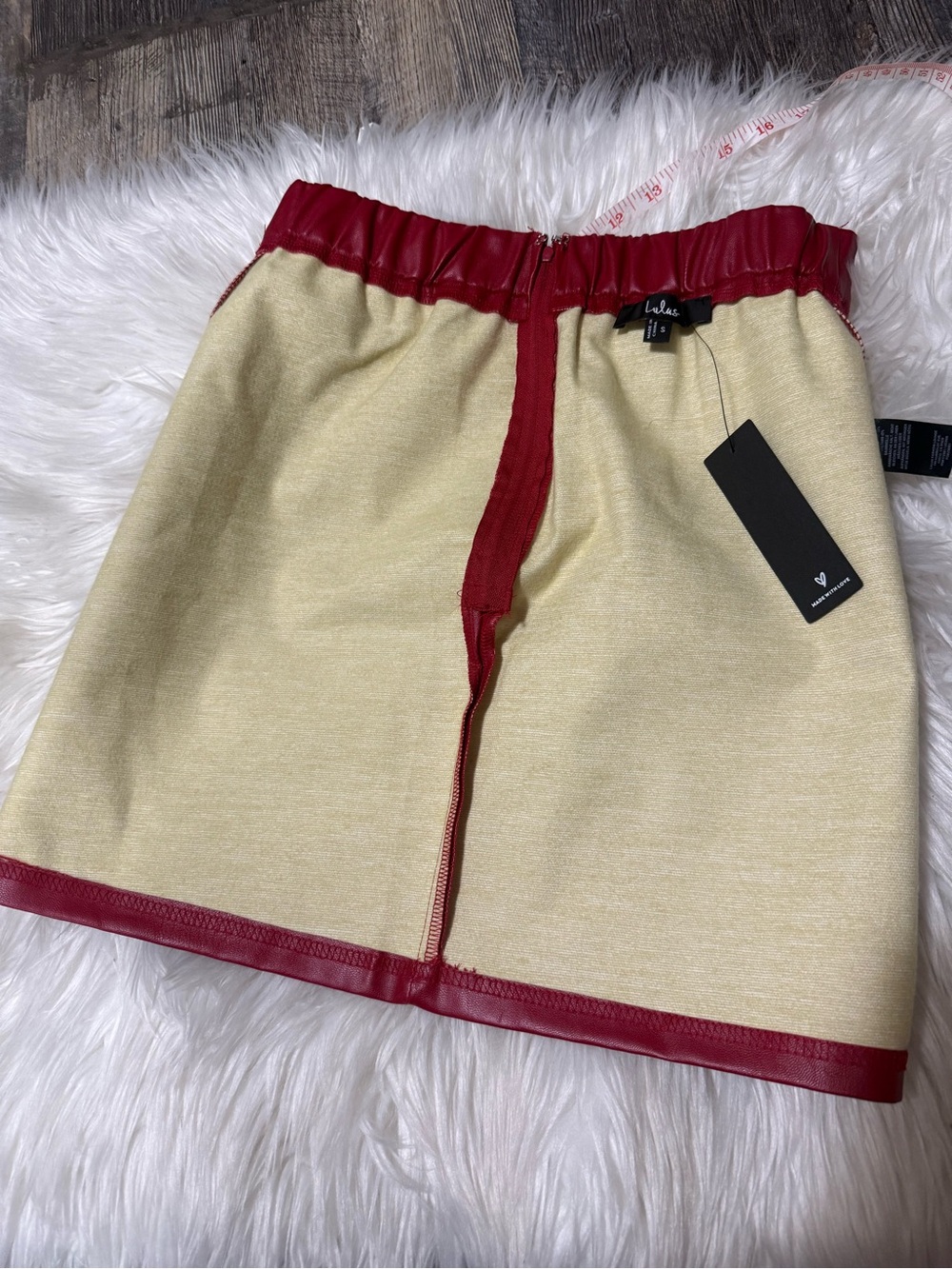 Lulu’s corte vegan faux leather red mini skirt Y2K small new with tag - Picture 7 of 9